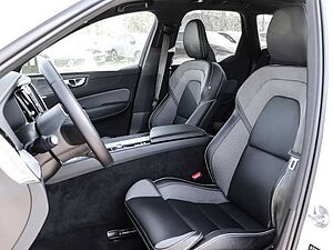 Volvo  Ultimate Dark Recharge Plug-In Hybrid AWD T8 Twin Engine EU6d Allrad HUD StandHZ