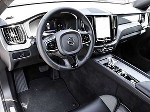 Volvo  Plus Dark 2WD B4 Benzin EU6d StandHZG Leder digitales Cockpit Memory Sitze Sound