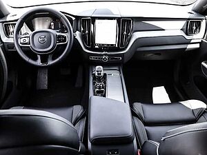 Volvo  Plus Dark 2WD B4 Benzin EU6d StandHZG Leder digitales Cockpit Memory Sitze Sound