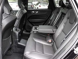 Volvo  Plus Dark Recharge Plug-In Hybrid AWD T8 Twin Engine EU6d StandHZG AHK digitales