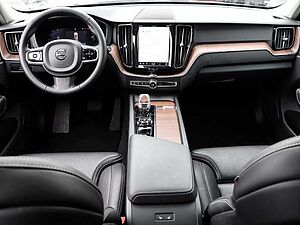 Volvo  Plus Dark Recharge Plug-In Hybrid AWD T8 Twin Engine EU6d StandHZG AHK digitales