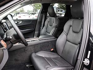 Volvo  Plus Dark Recharge Plug-In Hybrid AWD T8 Twin Engine EU6d StandHZG AHK digitales