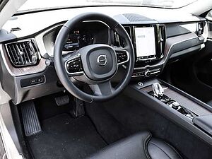 Volvo  Plus Dark Recharge Plug-In Hybrid AWD T8 Twin Engine EU6d StandHZG AHK digitales