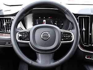 Volvo  Plus Dark Recharge Plug-In Hybrid AWD T8 Twin Engine EU6d StandHZG AHK digitales