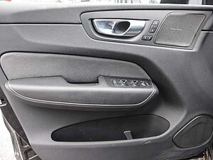 Volvo  Plus Black Edition Recharge Plug-In Hybrid AWD T8 Twin Engine EU6d StandHZG AHK