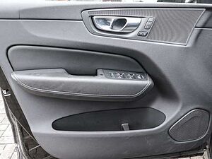 Volvo  Plus Black Edition Recharge Plug-In Hybrid AWD T8 Twin Engine EU6d AD StandHZG d
