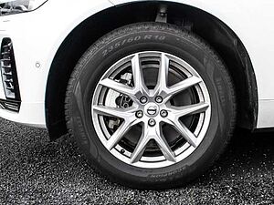 Volvo  Plus Dark Recharge Plug-In Hybrid AWD T6 Twin Engine EU6d StandHZG digitales Coc