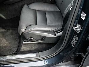 Volvo  Ultra Bright Recharge Plug-In Hybrid AWD T8 Twin Engine EU6d 7-Sitzer HUD StandH