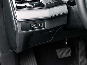 Volvo  Plus Bright Recharge Plug-In Hybrid AWD T8 Twin Engine EU6d 7-Sitzer StandHZG di