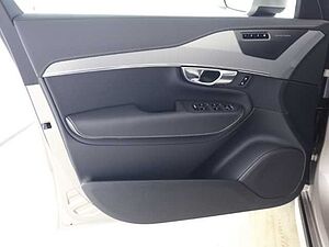 Volvo  Plus Bright Recharge Plug-In Hybrid AWD T8 Twin Engine EU6d 7-Sitzer StandHZG di