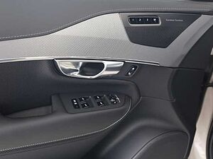 Volvo  Plus Bright Recharge Plug-In Hybrid AWD T8 Twin Engine EU6d 7-Sitzer StandHZG di