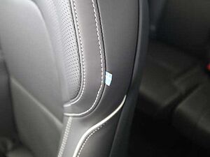 Volvo  Plus Bright Recharge Plug-In Hybrid AWD T8 Twin Engine EU6d 7-Sitzer StandHZG di
