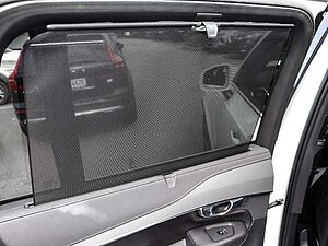 Volvo  Plus Bright AWD B5 Diesel EU6d 7-Sitzer Allrad StandHZG AHK digitales Cockpit Me