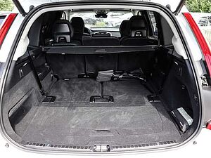 Volvo  Plus Bright AWD B5 Diesel EU6d 7-Sitzer Allrad StandHZG AHK digitales Cockpit Me
