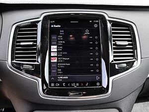 Volvo  Plus Bright AWD B5 Diesel EU6d 7-Sitzer Allrad StandHZG AHK digitales Cockpit Me