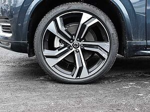 Volvo  Plus Bright AWD B5 Diesel EU6d 7-Sitzer Allrad AD StandHZG digitales Cockpit Mem