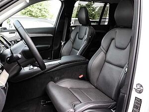 Volvo  Ultimate Bright AWD B5 Diesel EU6d 7-Sitzer Allrad HUD AD StandHZG digitales Coc