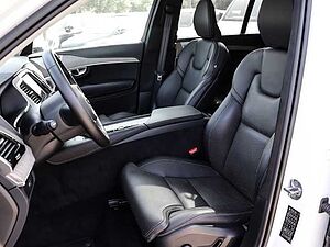 Volvo  Ultimate Bright AWD B5 Diesel EU6d 7-Sitzer Allrad HUD AD StandHZG digitales Coc