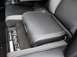 Volvo  Plus Dark 2WD B4 Benzin EU6d StandHZG Leder digitales Cockpit Memory Sitze Sound