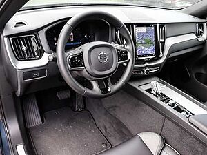 Volvo  Plus Dark 2WD B4 Benzin EU6d StandHZG Leder digitales Cockpit Memory Sitze Sound