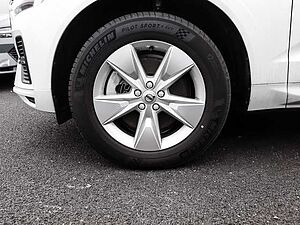 Volvo  Core 2WD B4 Benzin EU6d digitales Cockpit Memory Sitze Soundsystem LED Scheinwer