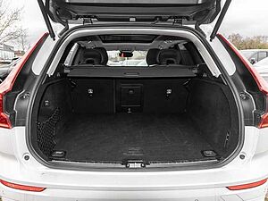 Volvo  Ultimate Dark 2WD B4 Diesel EU6d HUD AD digitales Cockpit Memory Sitze Soundsyst