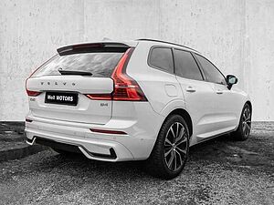 Volvo  Ultimate Dark 2WD B4 Diesel EU6d HUD AD digitales Cockpit Memory Sitze Soundsyst