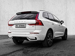 Volvo  Ultimate Dark 2WD B4 Diesel EU6d HUD AD digitales Cockpit Memory Sitze Soundsyst