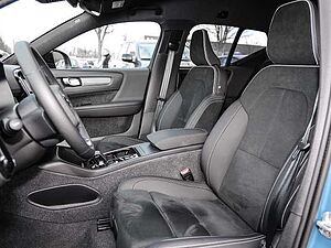 Volvo  Plus Dark 2WD B4 EU6d digitales Cockpit Memory Sitze Soundsystem HarmanKardon 36