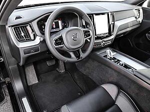 Volvo  Plus Dark AWD B4 Diesel EU6d Allrad Leder digitales Cockpit Memory Sitze Soundsy