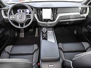 Volvo  Plus Dark AWD B4 Diesel EU6d Allrad Leder digitales Cockpit Memory Sitze Soundsy