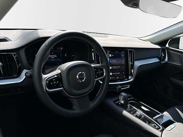 Volvo  Recharge T6 AWD Plus Dark 19'' ACC 360 Kamera Harman Kardon Totwinkelassistent