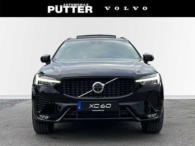 Volvo  B4 Benzin Geartronic Plus Dark EU6d 21'' ACC Panorama 360 Kamera LED