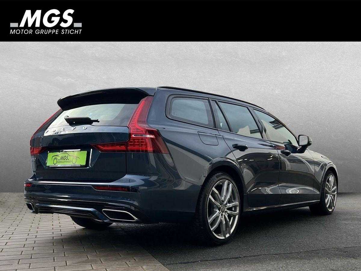 Volvo  R Design Recharge Plug-In Hybrid AWD