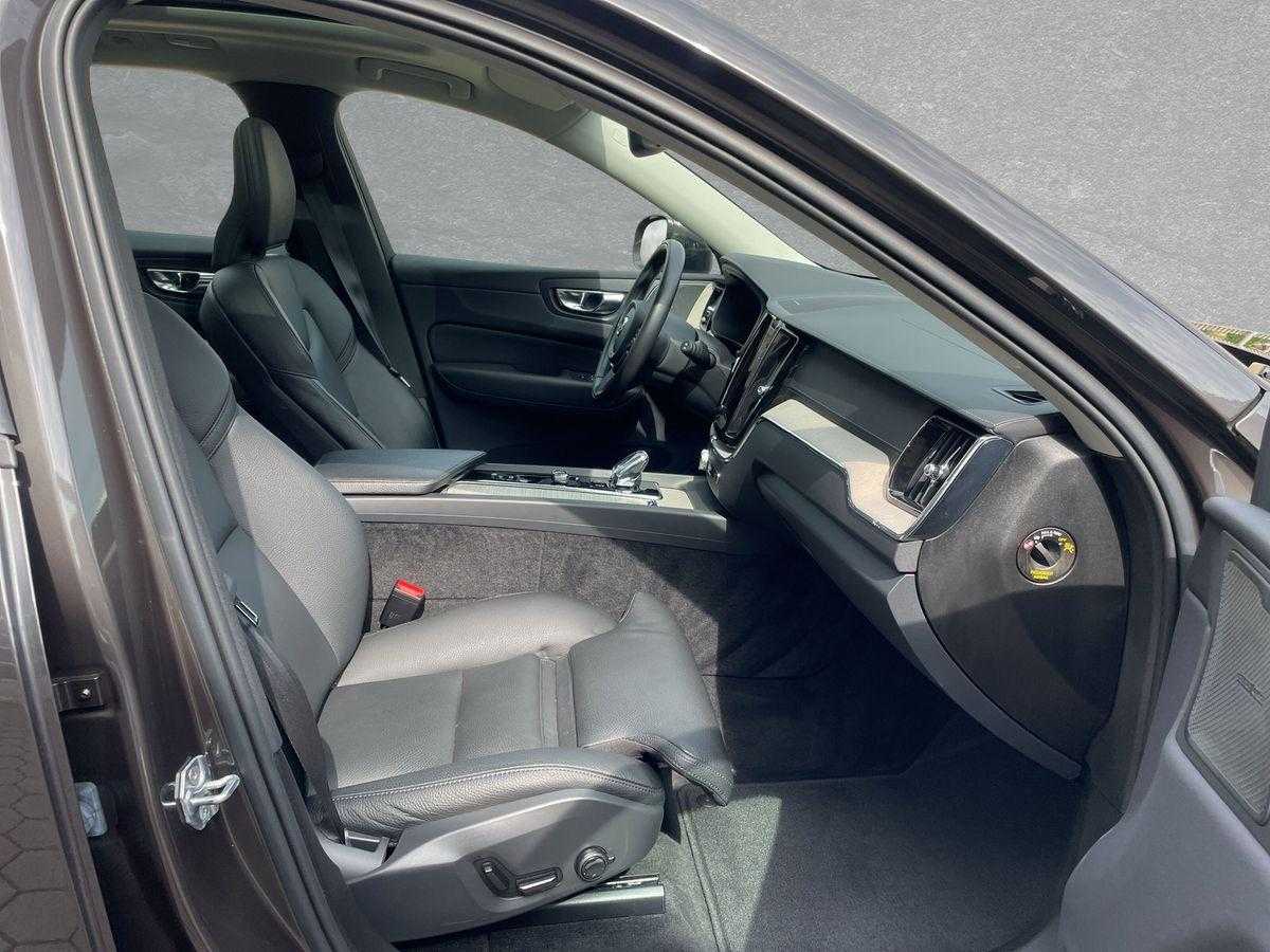 Volvo  Recharge
