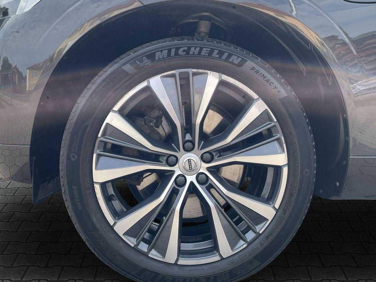 Volvo  Recharge