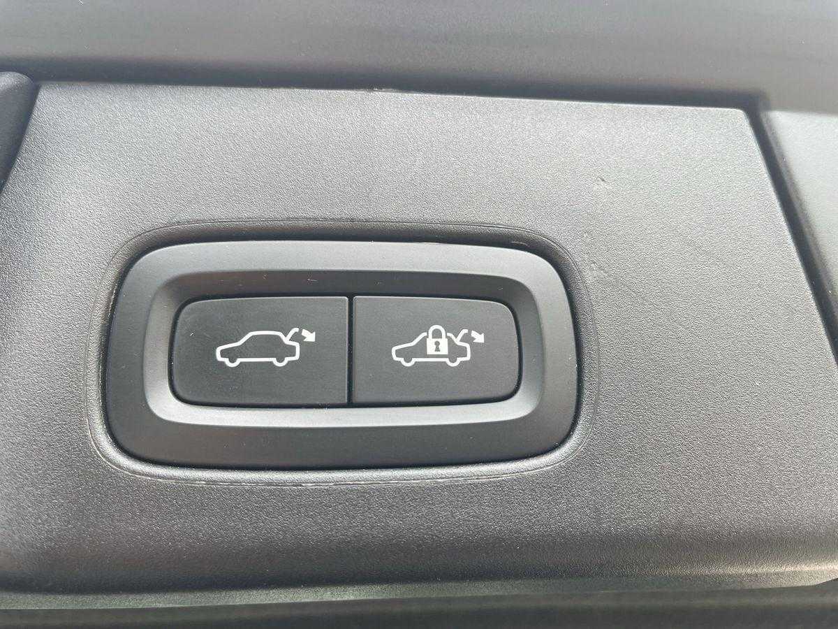 Volvo  V90 Ultimate, B5 Mild-Hybrid, Diesel, Bright