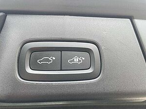 Volvo  Ultimate Bright AWD