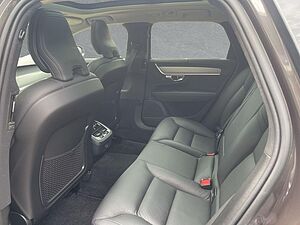 Volvo  V90 Ultimate, B5 Mild-Hybrid, Diesel, Bright