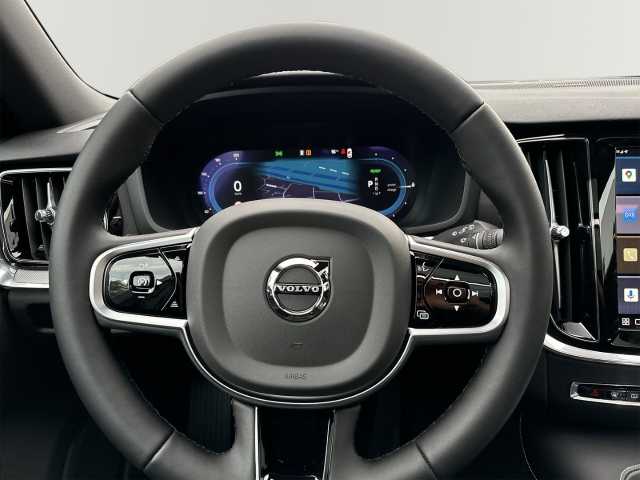 Volvo  Recharge T6 AWD Plus Dark Plug-In Hybrid 19''  StandHZG Leder digitales Cockpit