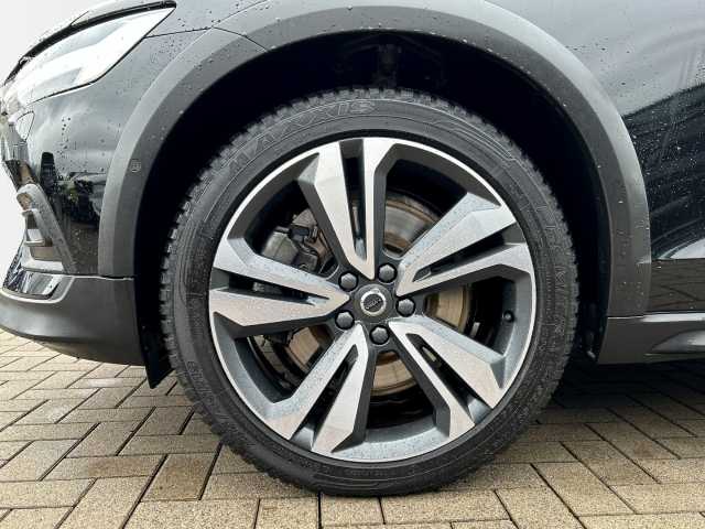 Volvo  CC