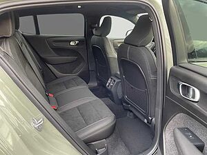 Volvo  Ultimate Recharge Twin Motor AWD Einstufig 20'' Allwetter ACC AHK 360 Kamera DAB