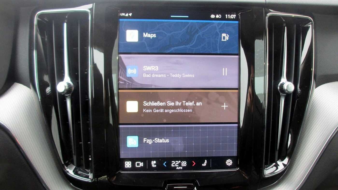 Volvo  B4 D AWD Plus Dark +ACC+BLIS+STHZ+LHZ+HK+DW
