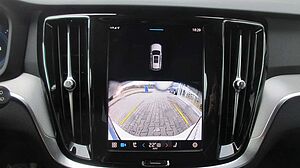 Volvo  B4 FWD Core +ACC+BLIS+H/K+LEDER+E-Sitze+LHZ+