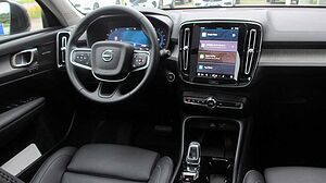 Volvo  B3 Plus Dark 2WD +LEDER+PANO+360°+PIXEL+AHK