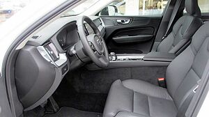 Volvo  B4 D AWD Plus Dark +ACC+BLIS+STHZ+LHZ+HK+DW