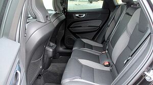 Volvo  B5 AWD R Design +RFK+ACC+HK+LHZ+ESITZ+LUFT