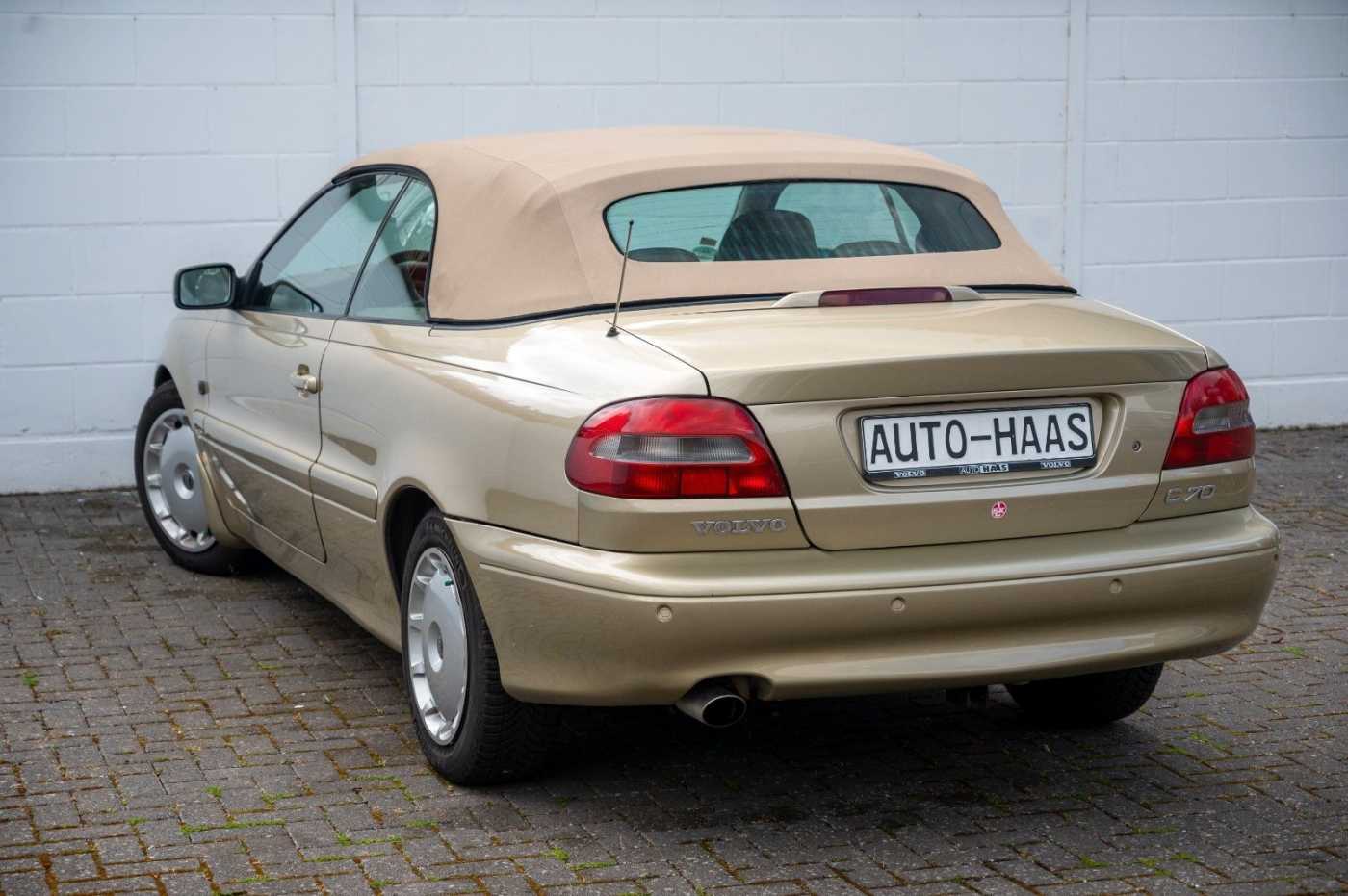 Volvo  2.4T Cabriolet *Verdeck erneuert*