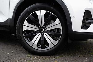 Volvo  Ultimate Recharge Pure Electric