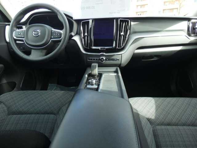 Volvo  B4 Momentum Pro Klima Rückfahrkamera